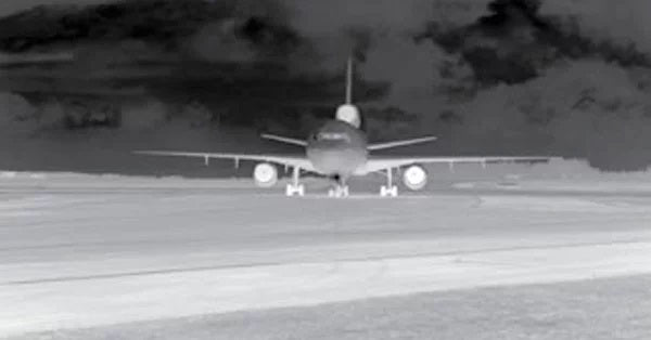 Seguridad aeroportuaria y la cámara térmica